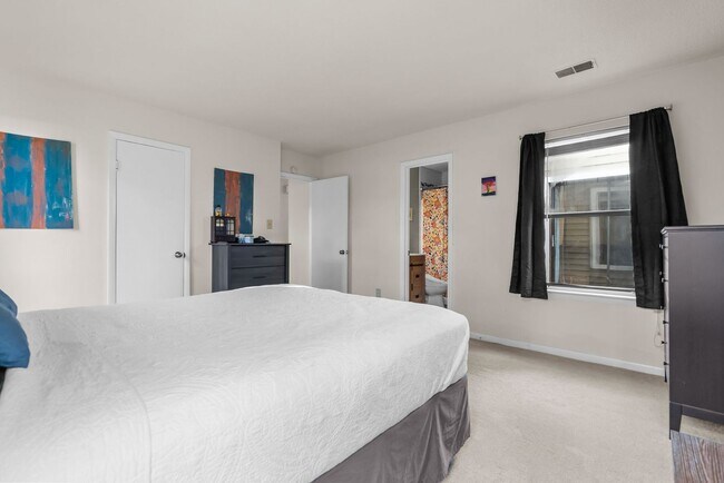 Building Photo - House for Rent in Virginia Beach!