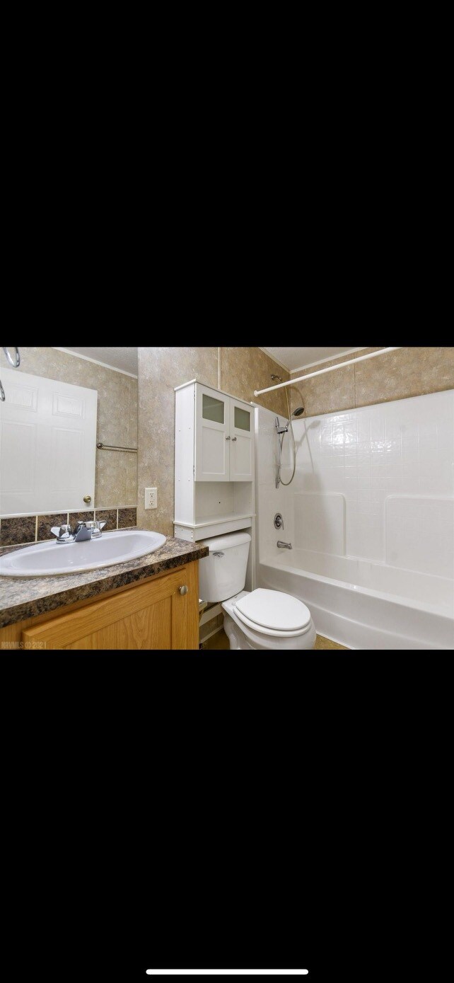 Building Photo - 912 Martin Dr