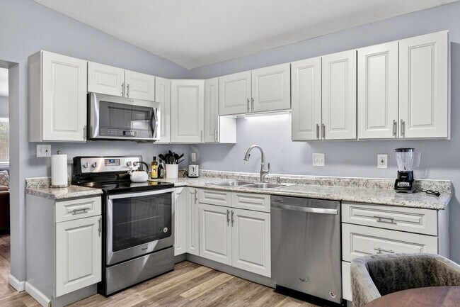 Building Photo - 7792 Alicia Ct