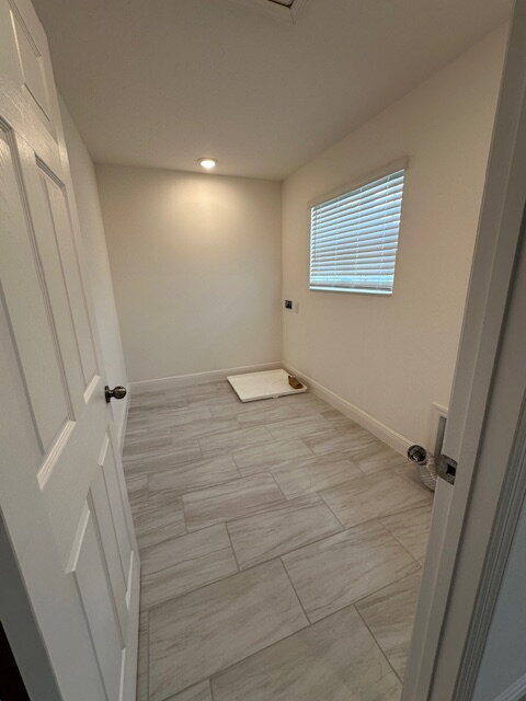 Building Photo - "Spacious Elegance in St. Cloud: 5-Bedroom...