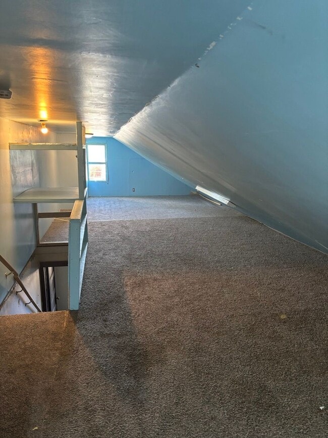 Building Photo - 3BR Single Family Rental  - Walk to Downto...