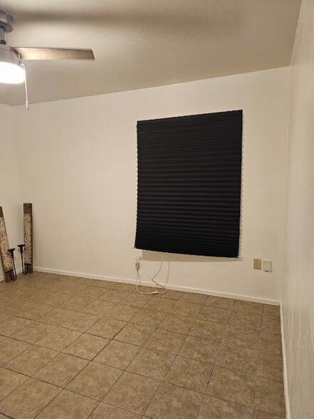 Building Photo - 4011 Happy Canyon Dr