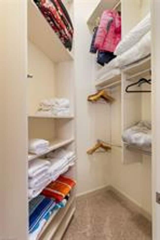 Building Photo - 4862 Conover Ct