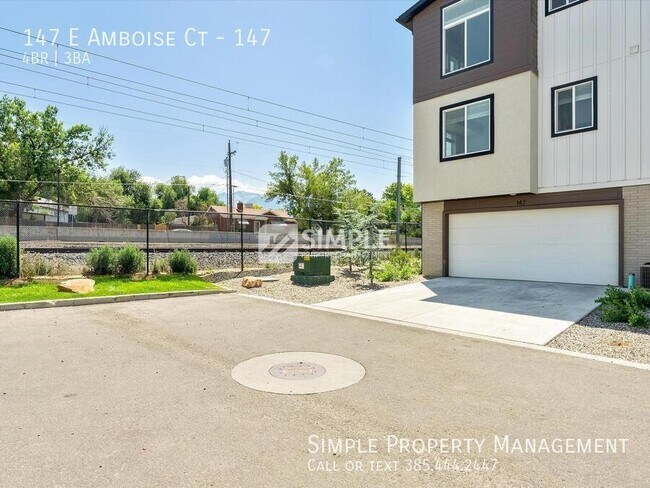 Building Photo - 147 E Amboise Ct