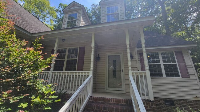 Building Photo - 1704 Irish Blvd