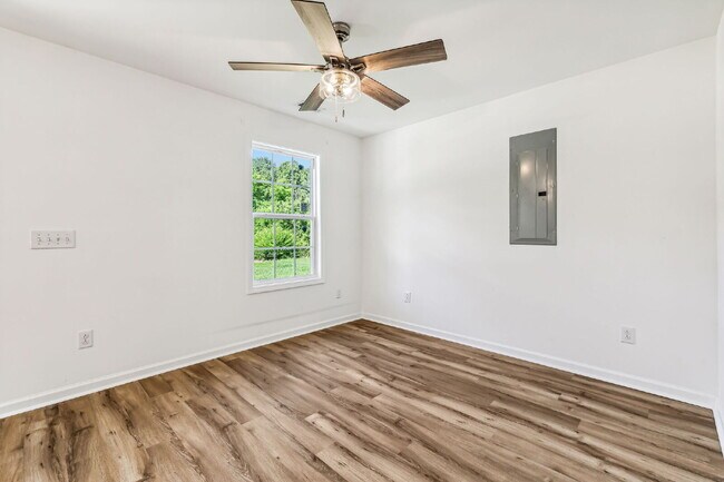 Building Photo - 1816 Cunningham Ridge