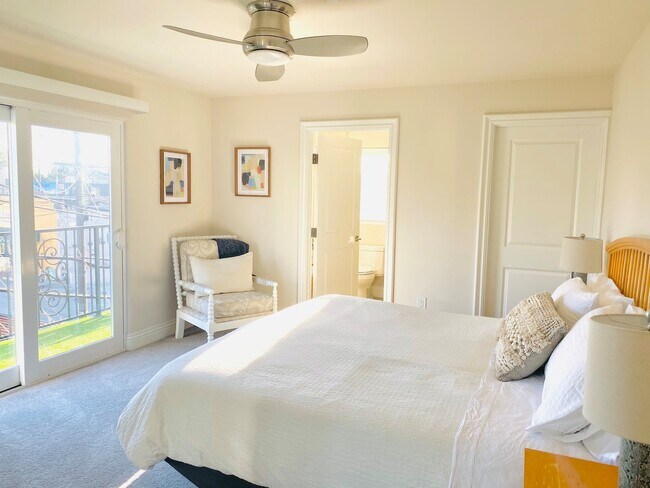 Building Photo - 3005 Strongs Dr