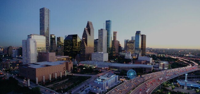 Building Photo - 1410 Ennis St