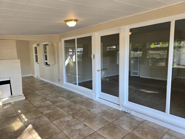 Building Photo - 3720 Yosemite Way