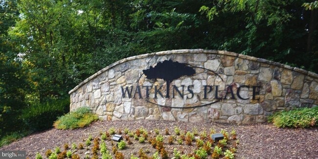 Building Photo - Beautiful Condohome at Watkins Place
