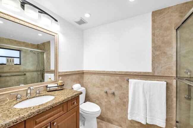 Building Photo - 1006 SE 6th St