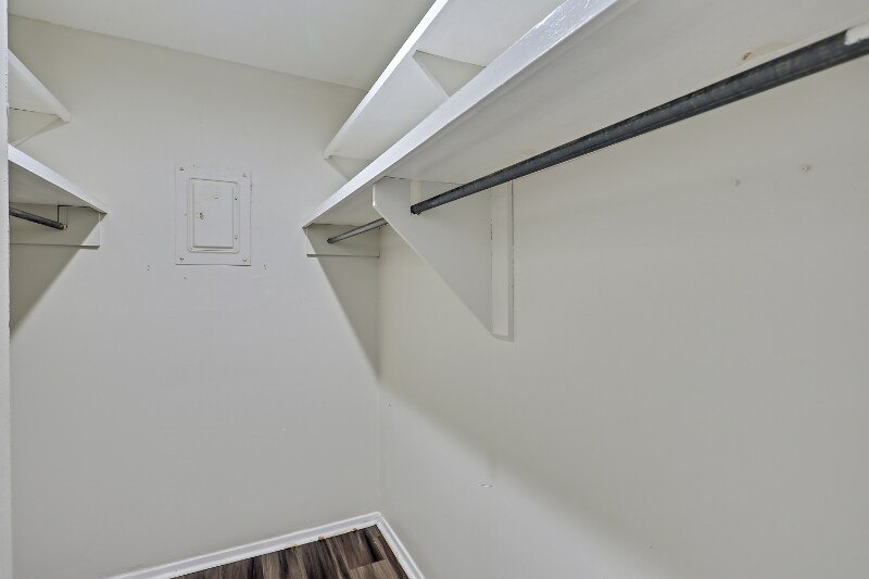 Building Photo - 206 Gunter St