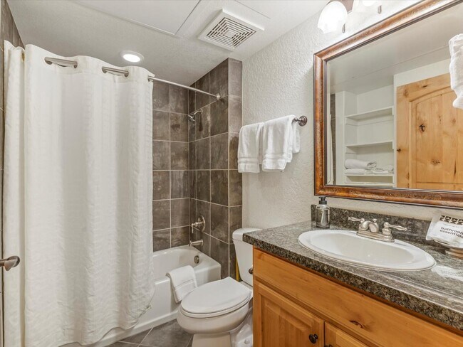 Building Photo - 2669 Canyons Resort Dr