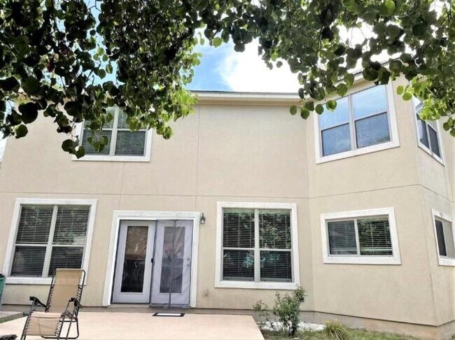 Building Photo - 508 Tyree Rd