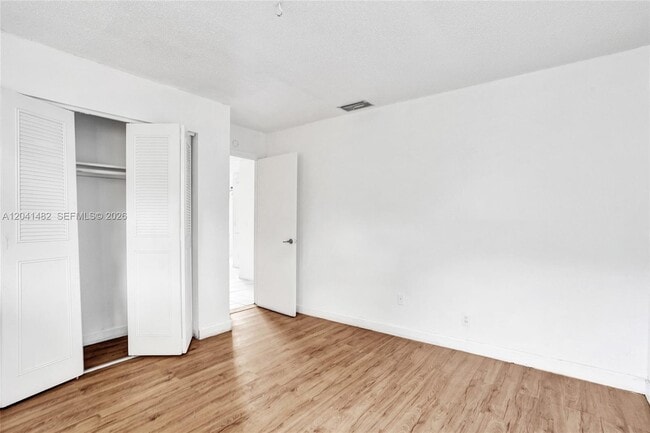 Building Photo - 841 SW 7th St