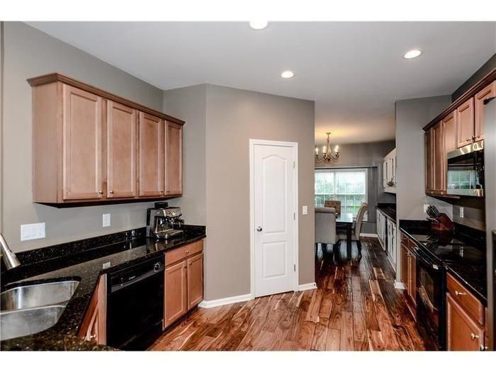 Building Photo - 2657 Cedar Dr