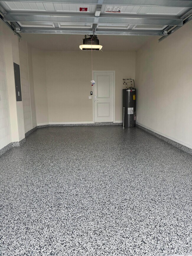 Building Photo - 110 Violet Vine Ln