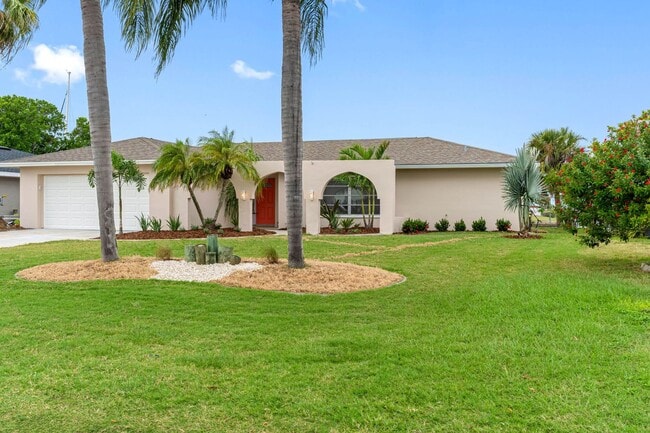 Building Photo - Sailboat-Ready Waterfront Home with Specta...