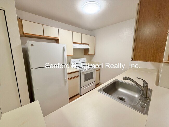 Building Photo - lulu9410