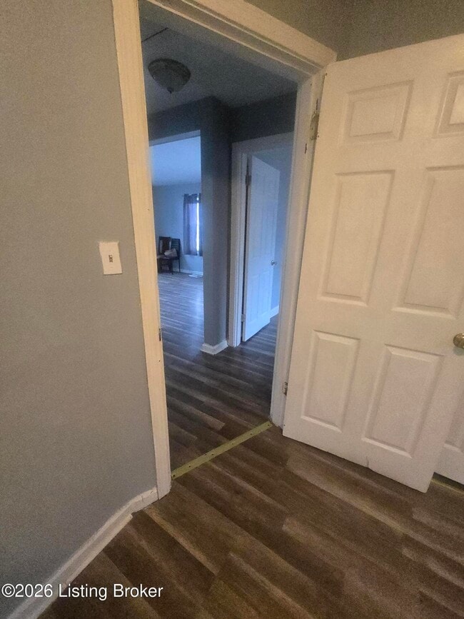 Building Photo - 3004 Wyandotte Ave