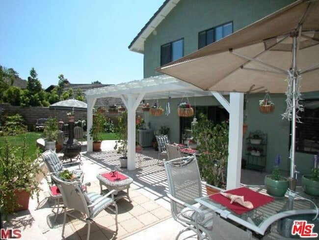 Building Photo - 5241 W Goldenwood Dr