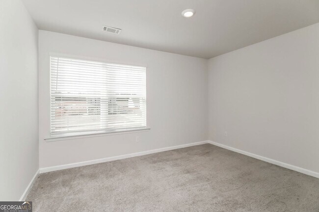 Building Photo - 160 Avondale Blvd SE