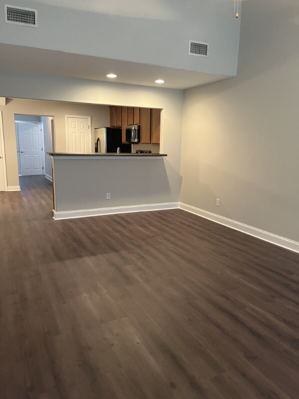 Building Photo - 125 Noel Cove Cir