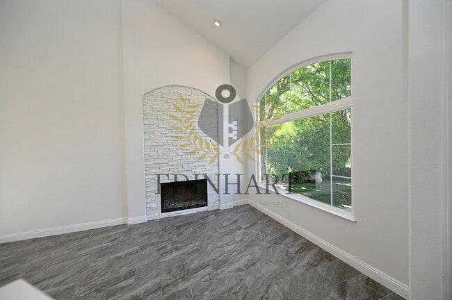 Building Photo - 21678 Eastmere Ln