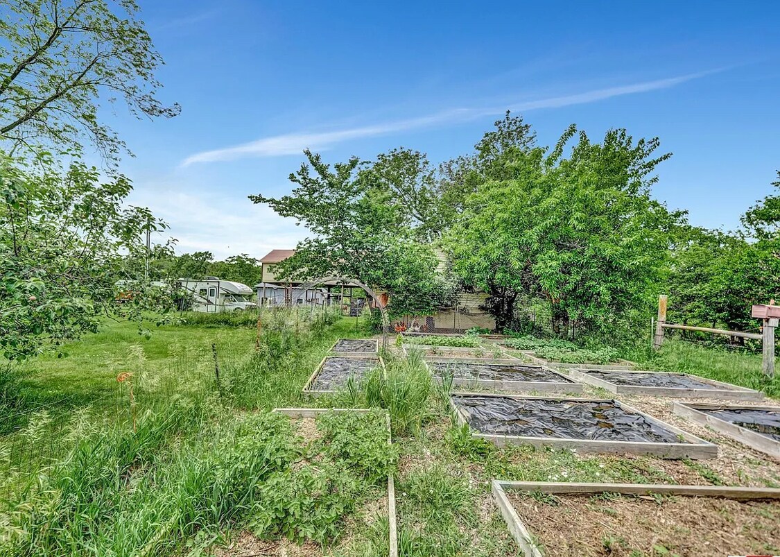 Building Photo - 21101 S 96th St