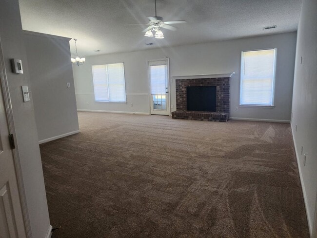 Building Photo - 210 Rivershore Dr