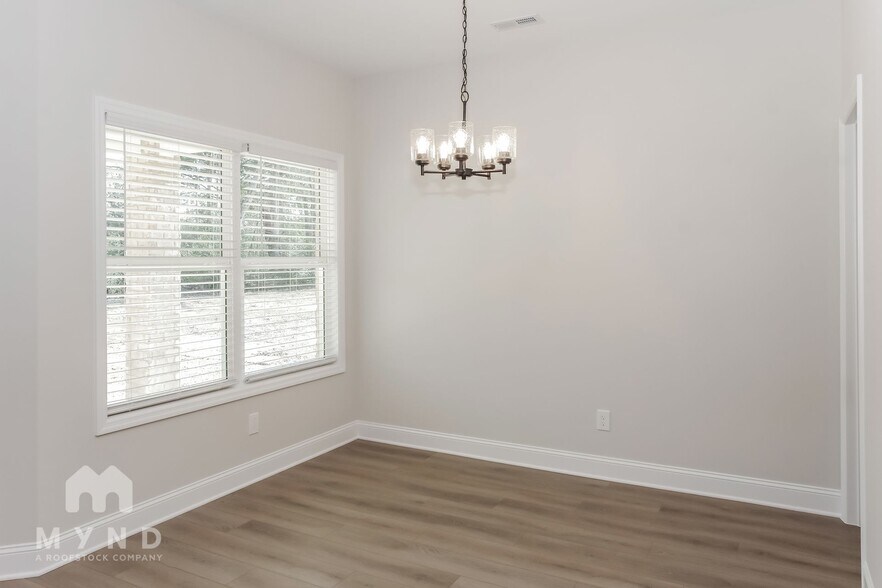 Building Photo - 149 Rose Vly Dr