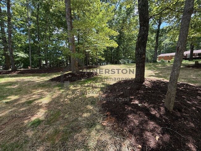 Building Photo - 4514 Buck Mountain Rd