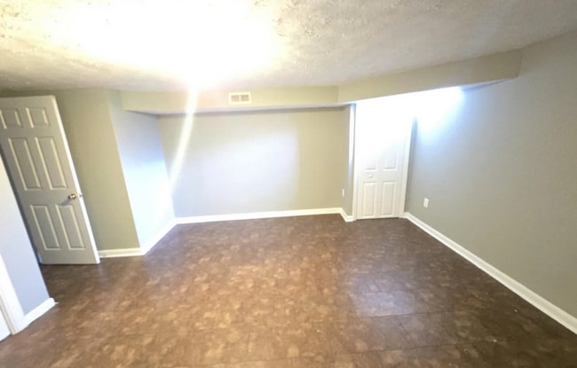 Building Photo - 3 Bedroom with finished basement