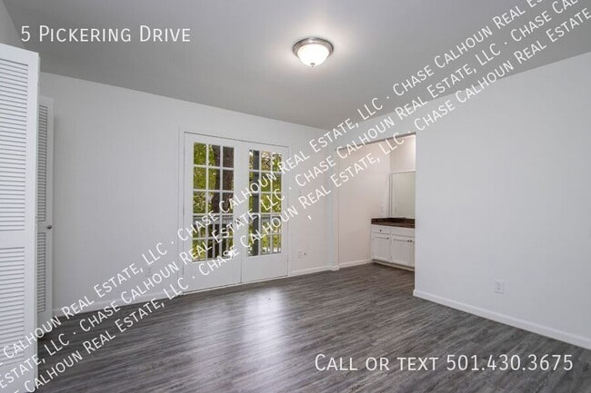 Building Photo - 5 Pickering Dr