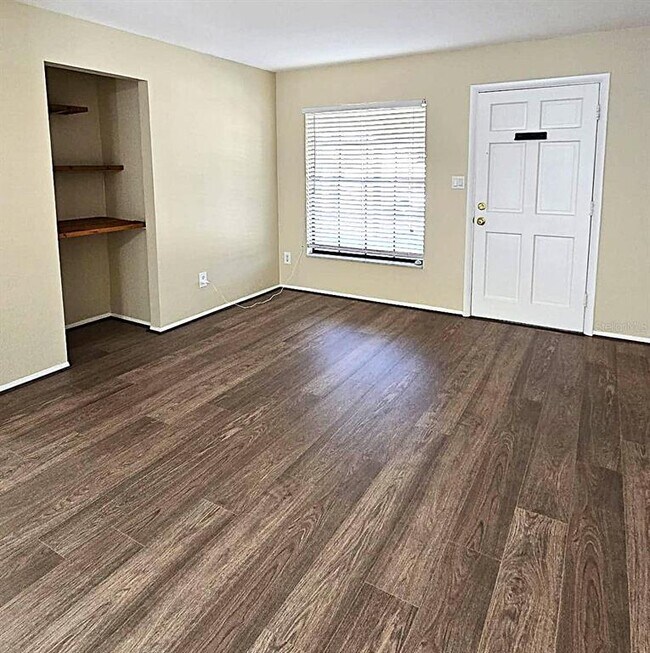 Building Photo - 5160 Glasgow Ave