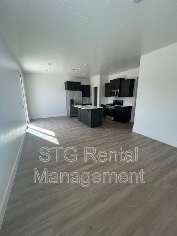 Building Photo - 4216 Strider Ln