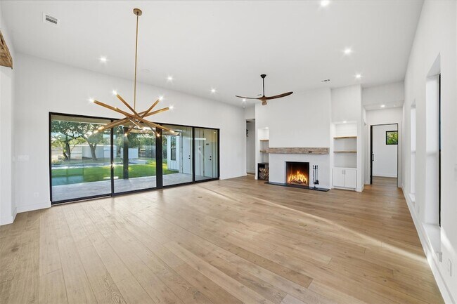 Building Photo - 23937 Oscar Rd