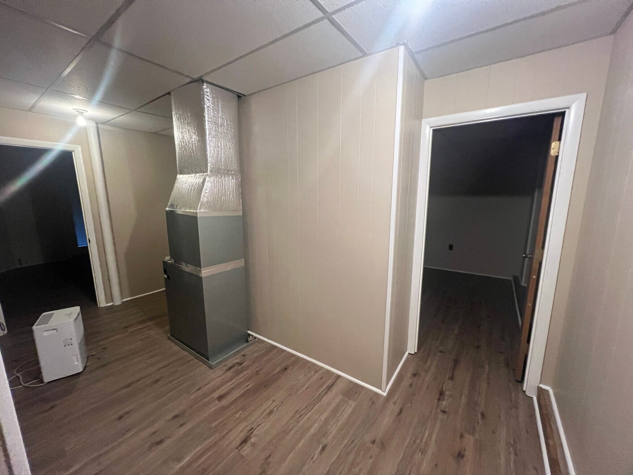 Building Photo - 605 Redstone Dr