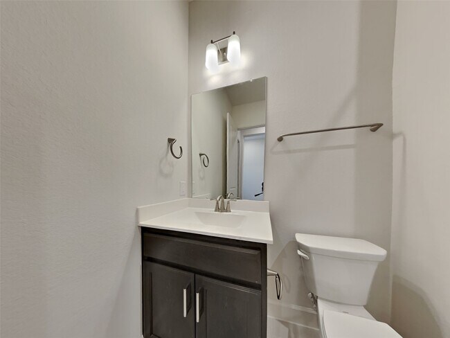 Building Photo - 15170 London Gavroche Ln