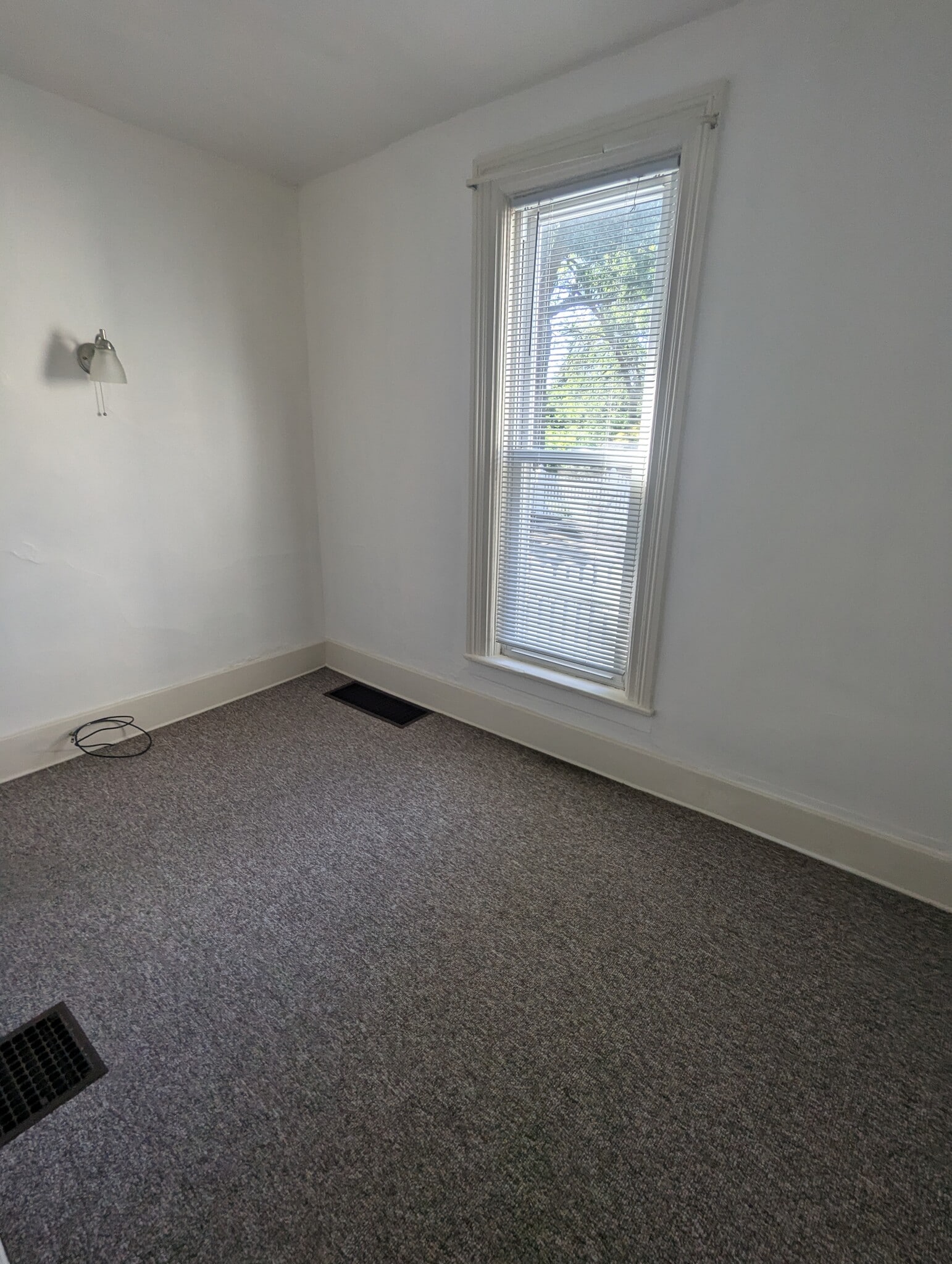 Unit 1 - Bedroom - 435 W 29th St