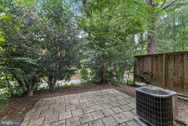 Building Photo - 11331 Headlands Ct