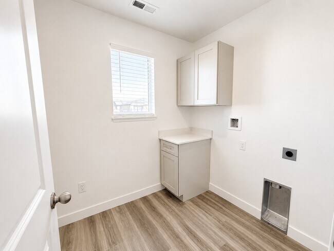 Building Photo - 1671 Cedar Mesa Dr