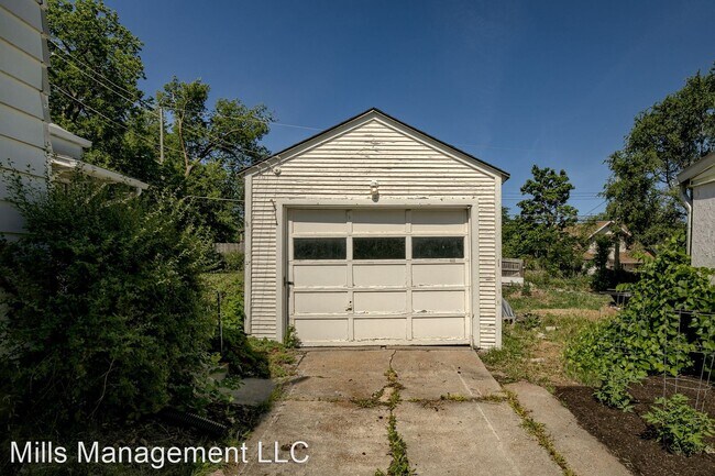 Building Photo - 3 br, 1 bath House - 2673 S 14