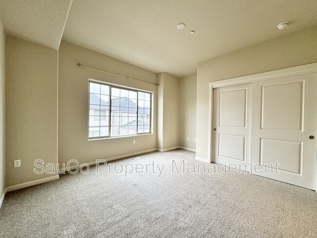 Building Photo - 15088 NW Marianna St