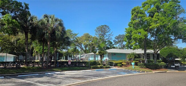 Building Photo - 2101 Fox Chase Blvd