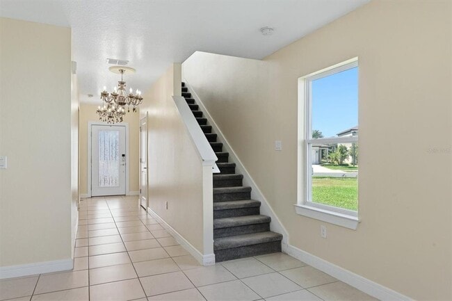 Building Photo - 9108 Royal River Cir