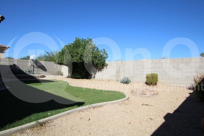 Building Photo - 12238 W Ironwood St