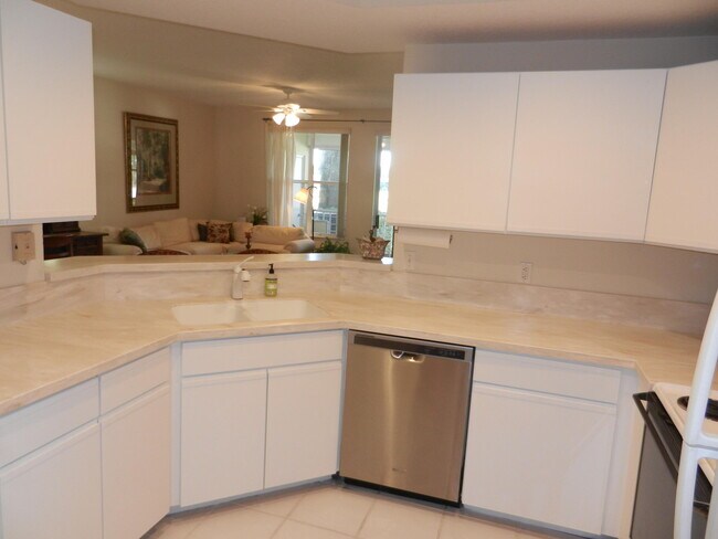 Building Photo - 301 Muirfield Ct