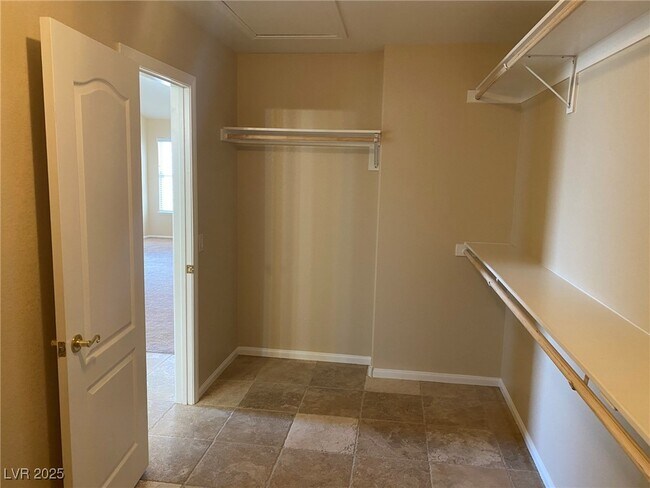 Building Photo - 436 Beardsley Cir