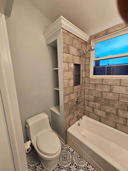 Bathroom - 675 Courtland Ave